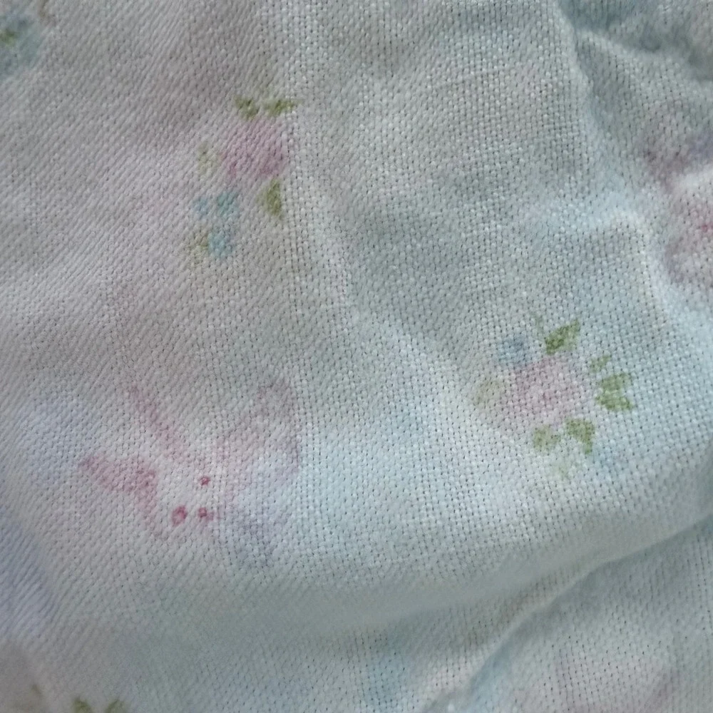 Vintage sheer Quilted Baby Blanket Pastel Floral Hot Air Balloon Ruffle 52x41